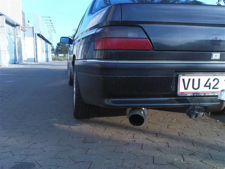 Peugeot 605 total skadet :( billede 6