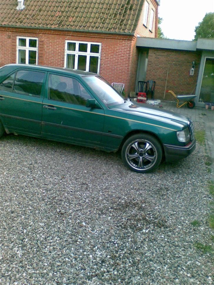 Mercedes Benz 124 DIESEL SOLGT billede 11