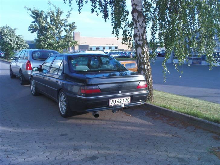 Peugeot 605 total skadet :( billede 9