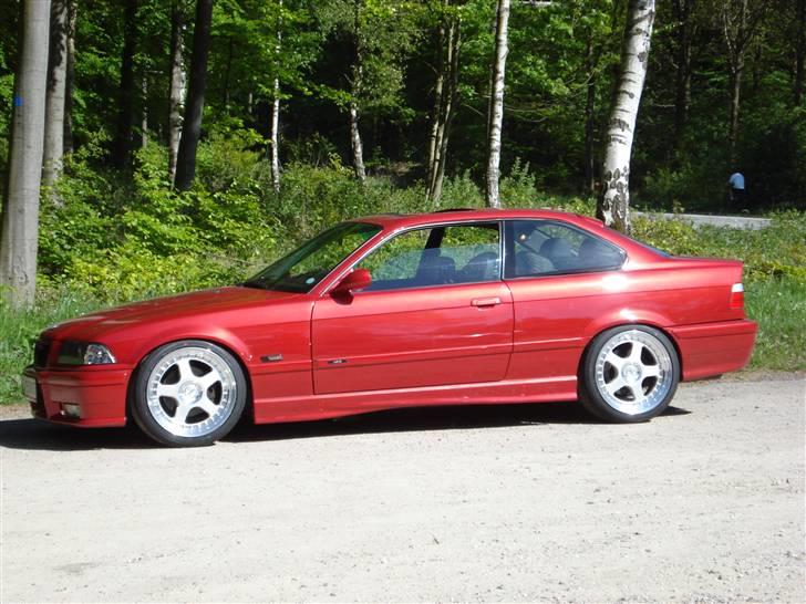 BMW 320i Coupe SOLGT billede 5