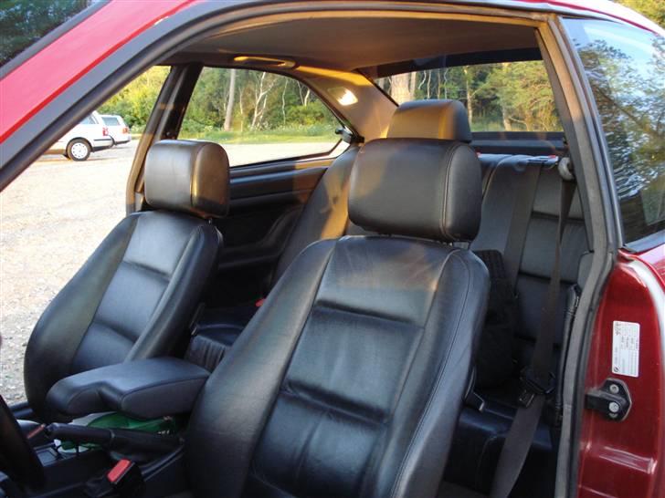 BMW 320i Coupe SOLGT billede 6