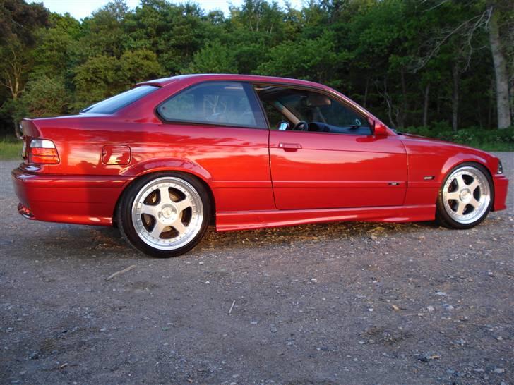 BMW 320i Coupe SOLGT billede 8