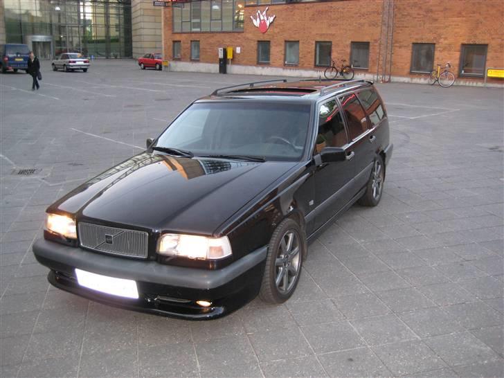 Volvo 850 R Aut. "SOLGT" billede 2