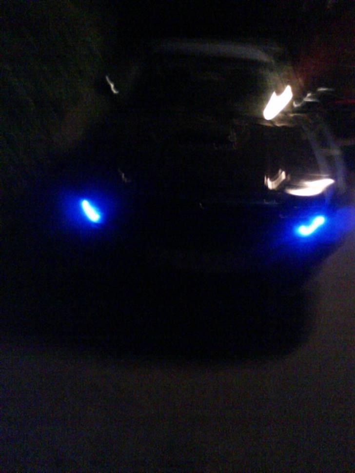 Mazda 323F billede 8