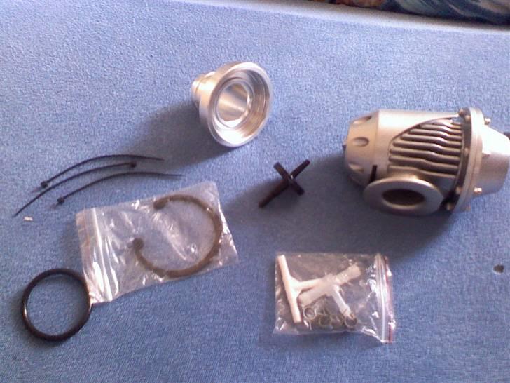 Honda Civic  Turbo - Ny HKS BOV billede 12