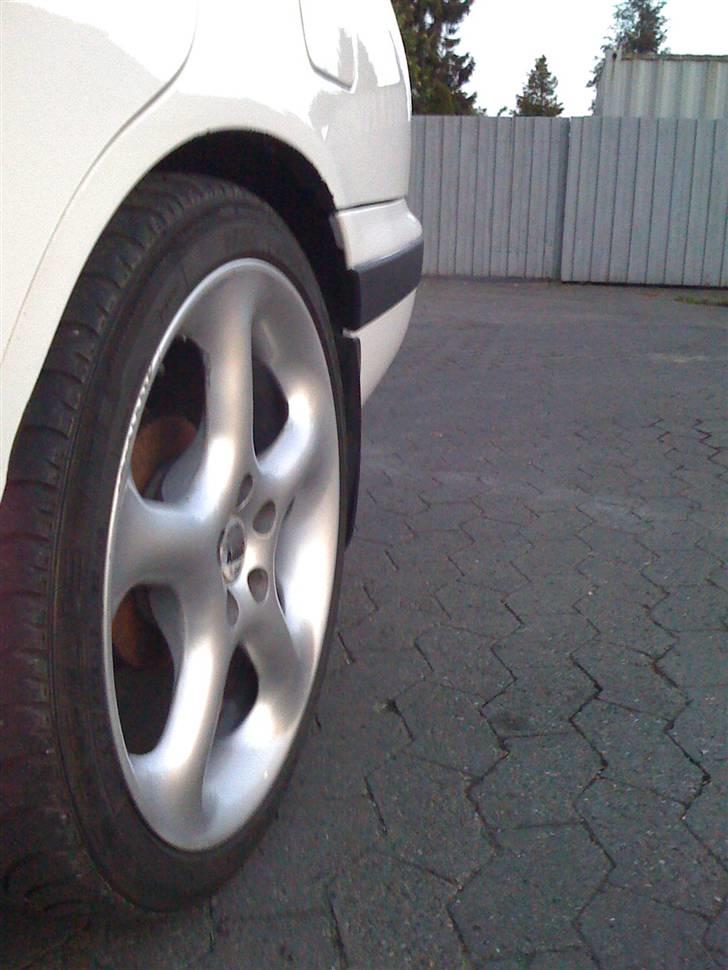 Toyota Carina E billede 5