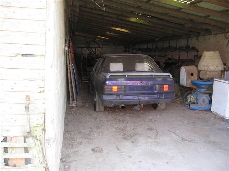 Opel Rekord E1 - 2 dørs! - Der skal gøres noget ved den bagende... For meget ´80-stil!!! billede 16