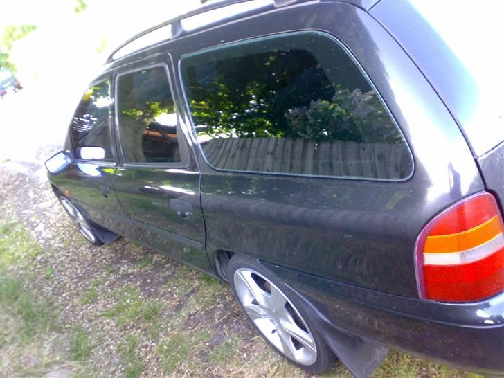 Ford mondeo 1,8 clx stc. solgt billede 4