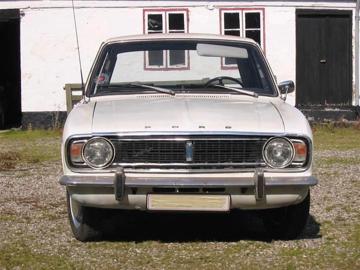 Ford cortina 1,3 MK 2 - Chromen er poleret og nu kan cortinaen både køre og bremse billede 3