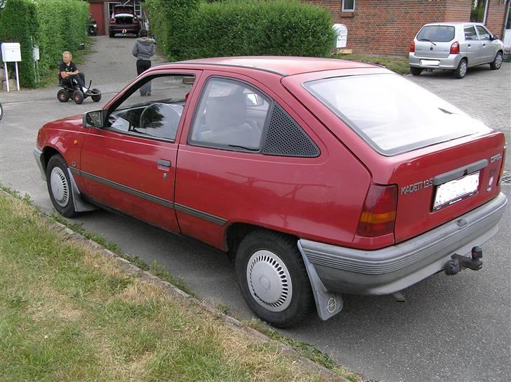 Opel Kadett E 1.3 |SOLGT| billede 2