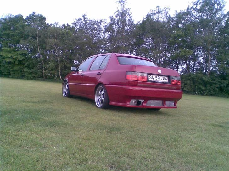 VW Vento 1.8 CL   -solgt- billede 2