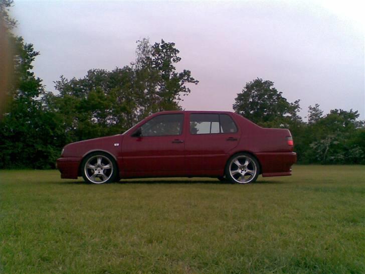 VW Vento 1.8 CL   -solgt- billede 3