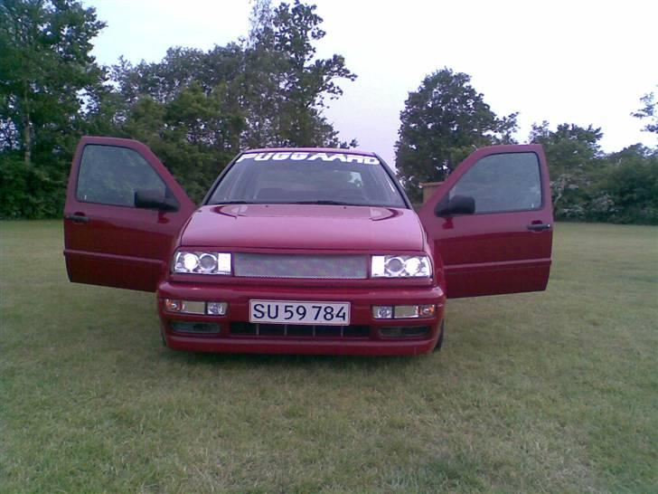 VW Vento 1.8 CL   -solgt- billede 8