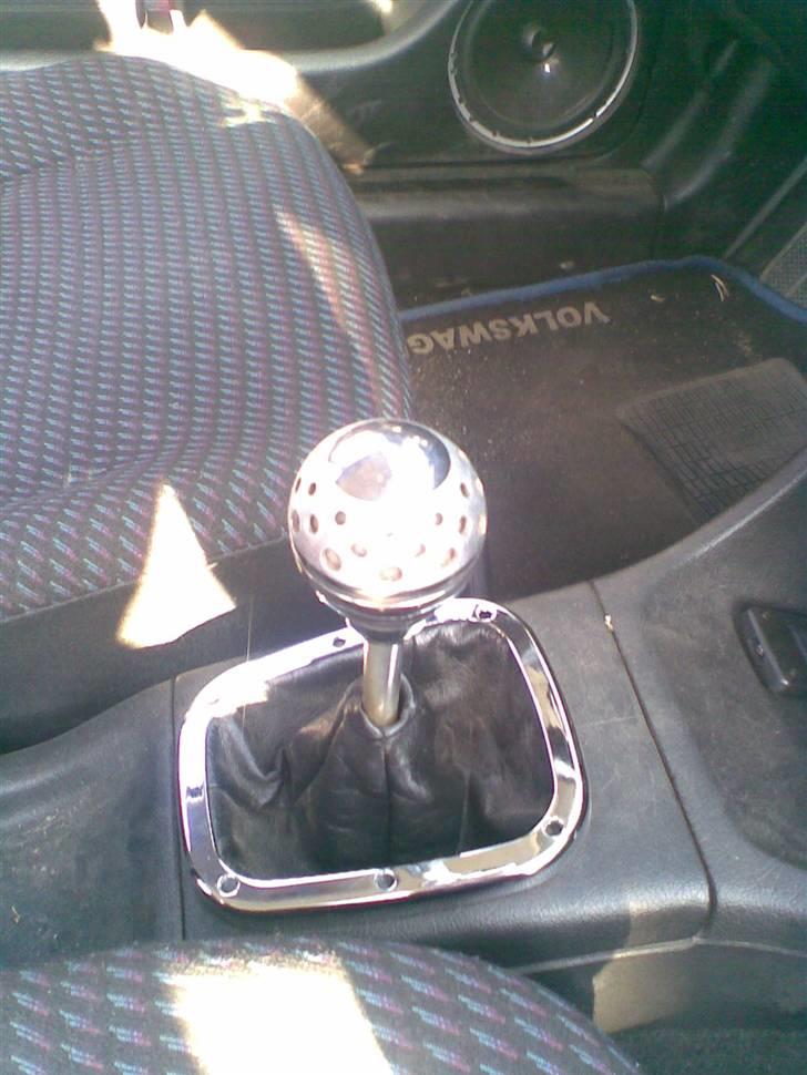 VW Vento 1.8 CL   -solgt- billede 14