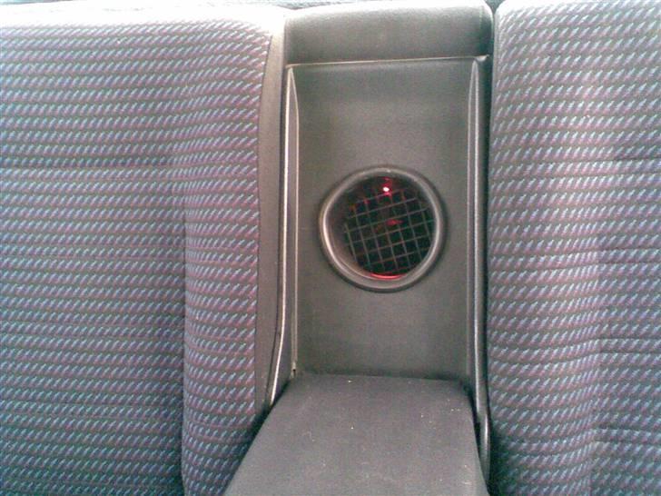 VW Vento 1.8 CL   -solgt- billede 16