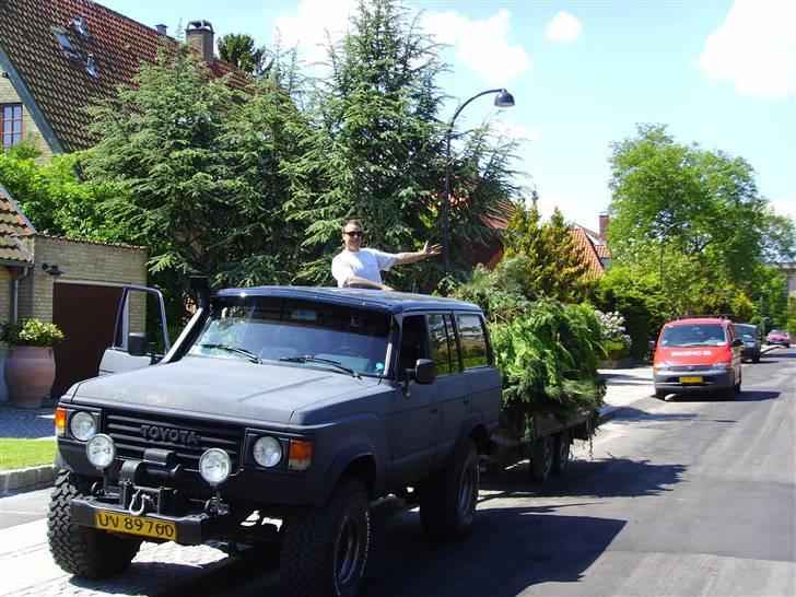 Toyota LandcruiserHJ60/61 Solgt - Sådan skal den altid være læsset billede 10