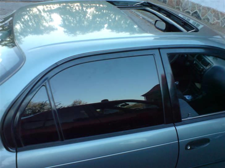 Toyota Corolla 1.3 Sedan Beat - De tonede ruder billede 6