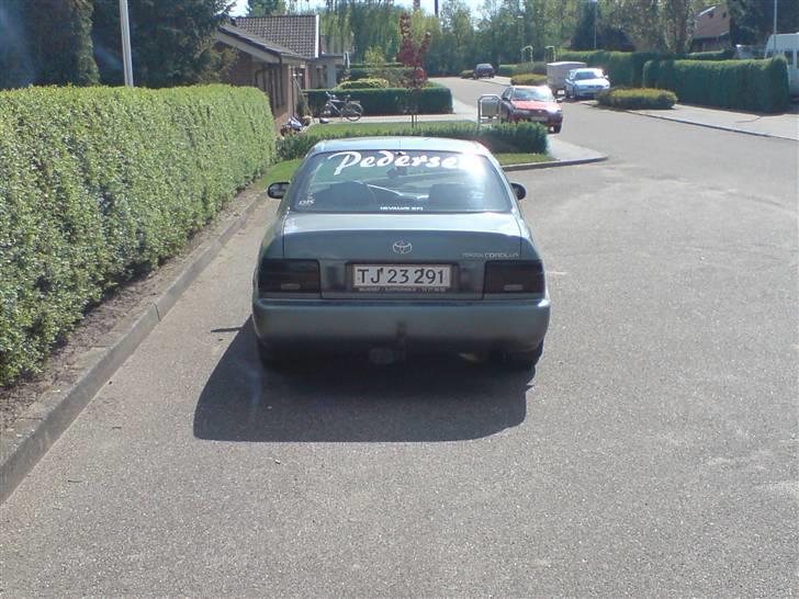 Toyota Corolla 1.3 Sedan Beat - Monteret baglyger efter toning billede 7