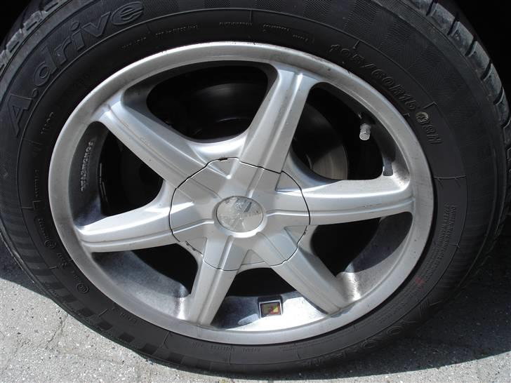 Toyota carina E Solgt billede 7