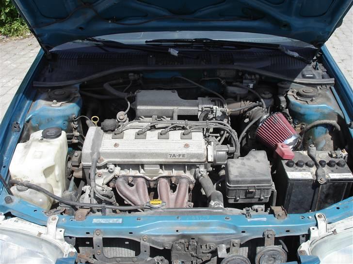 Toyota carina E Solgt billede 15