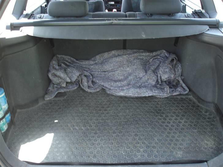 Toyota carina E Solgt billede 17