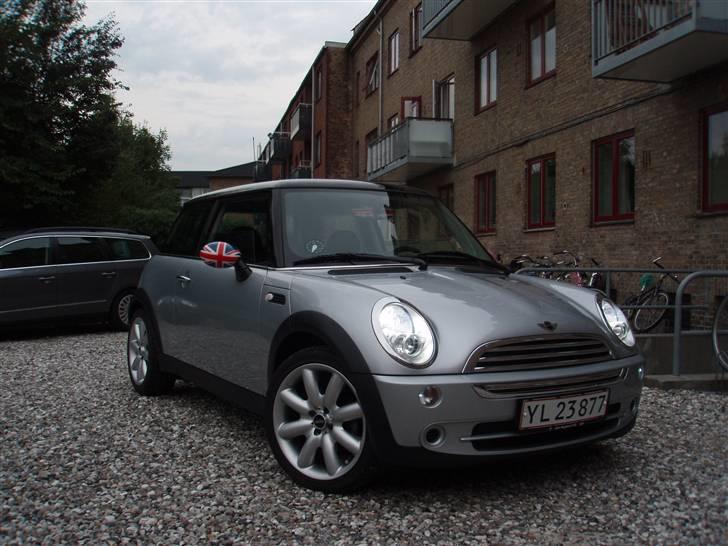 Mini Cooper *SOLGT* billede 1