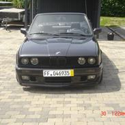 BMW 325i E30 CAB solgt!