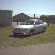 Nissan Primera P11 144 totalskadet