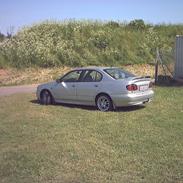 Nissan Primera P11 144 totalskadet