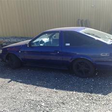 Toyota corolla coupe ae86