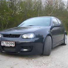 VW Golf IV - Solgt
