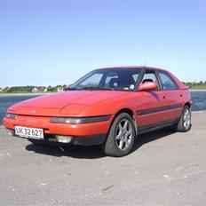 Mazda 323f (SOLGT)