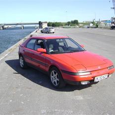 Mazda 323f (SOLGT)