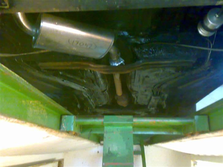 VW vento ***SOLGT*** - ringtig flot bund efter engrundig svejsning billede 14