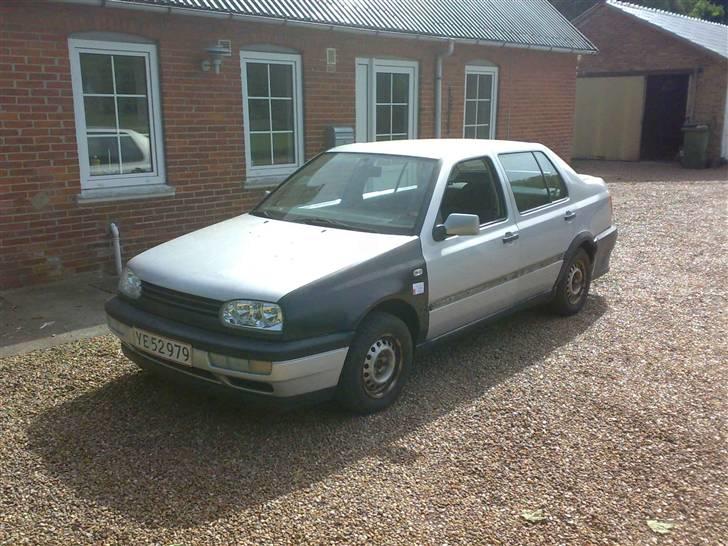 VW vento ***SOLGT*** - her er hun klar til syn  billede 15
