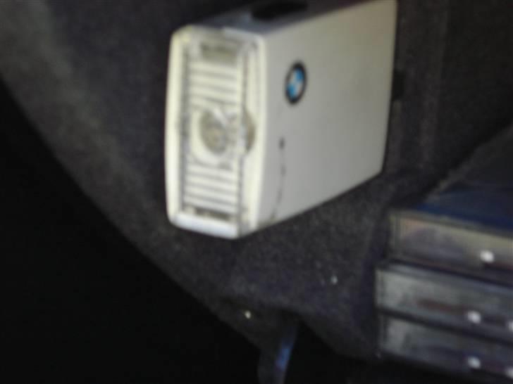 BMW 320i Coupe SOLGT - Lige en ekstra detalje ;o) billede 16