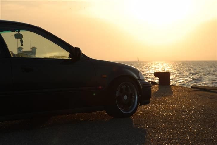 Honda civic 1.5ls vtec billede 2