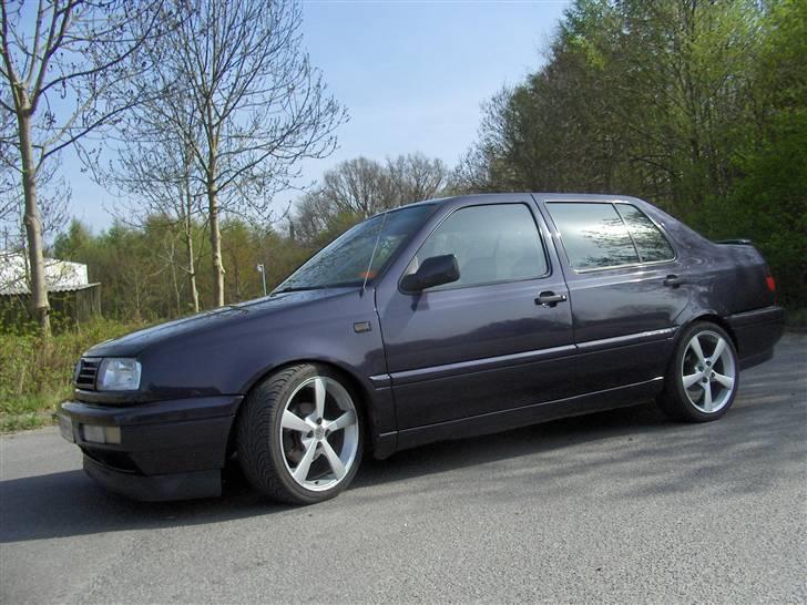 VW  Vento 2,0 GL billede 2