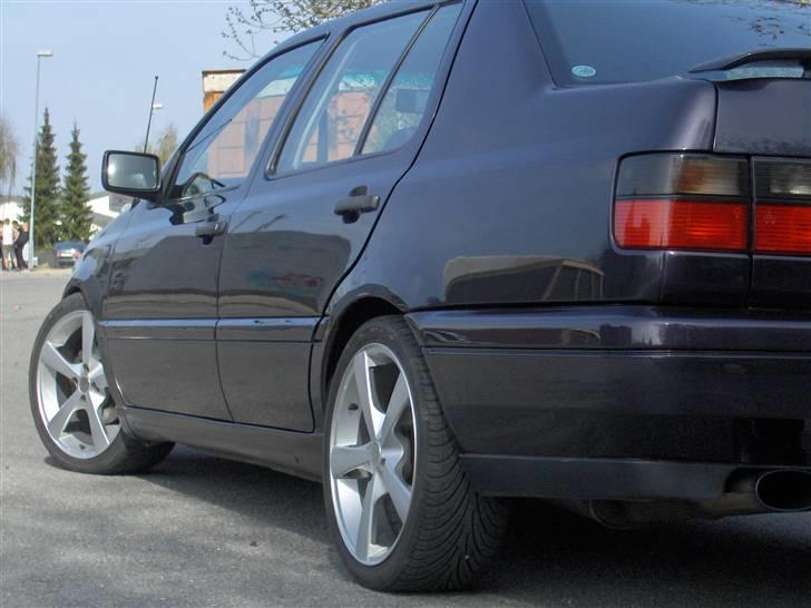 VW  Vento 2,0 GL billede 3