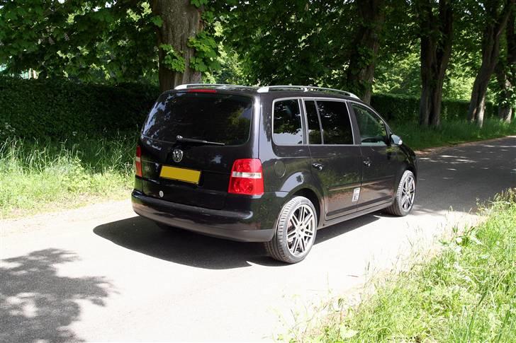 VW Touran - Smag på dieselrøgen - når klampen ryger i bund ;) billede 6