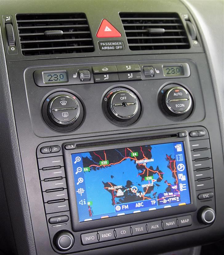 VW Touran - Bi-zone Climatronic og MFD2 Navigation ! billede 9