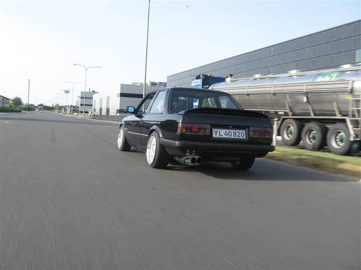 BMW E30 325i billede 7