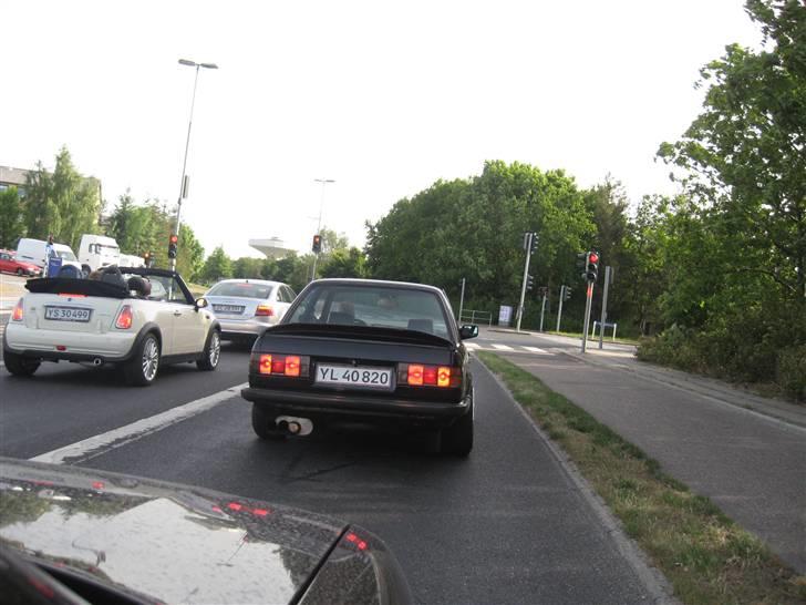 BMW E30 325i billede 10