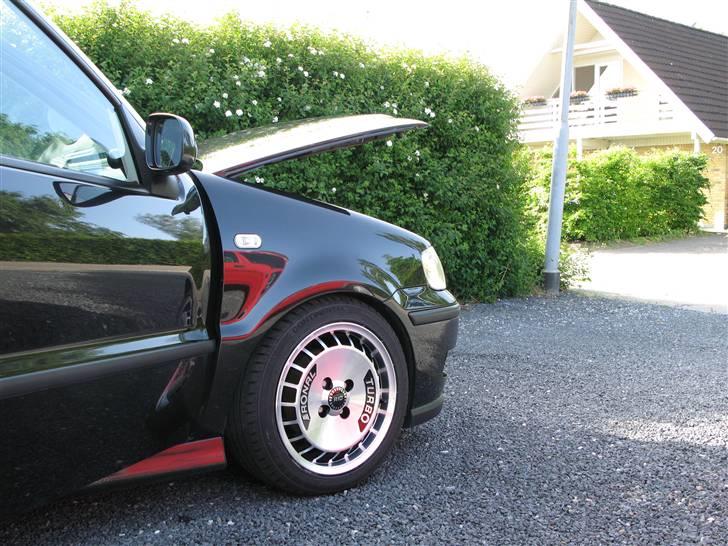 VW Polo  " Totalskadet :-( " - Med mine nye fælge, ser super fedt ud. billede 12