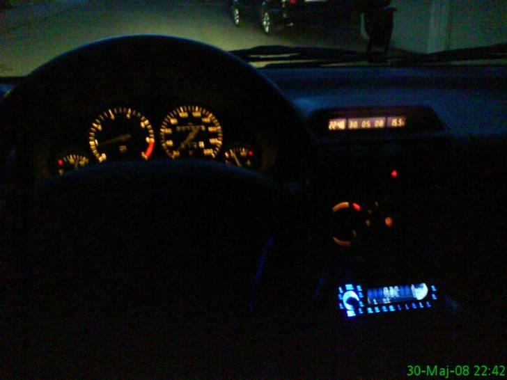 Opel Corsa 1.4 SI Sport - indvendig Instrumentbord. billede 7