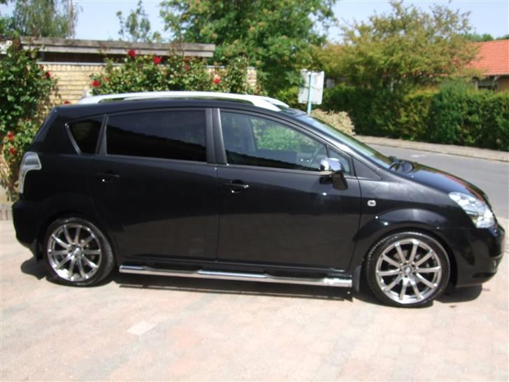 Toyota sportsvan 2,2 D Cat billede 1