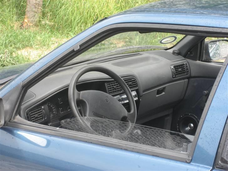 Renault 19 tilsalg 10000kr. billede 4