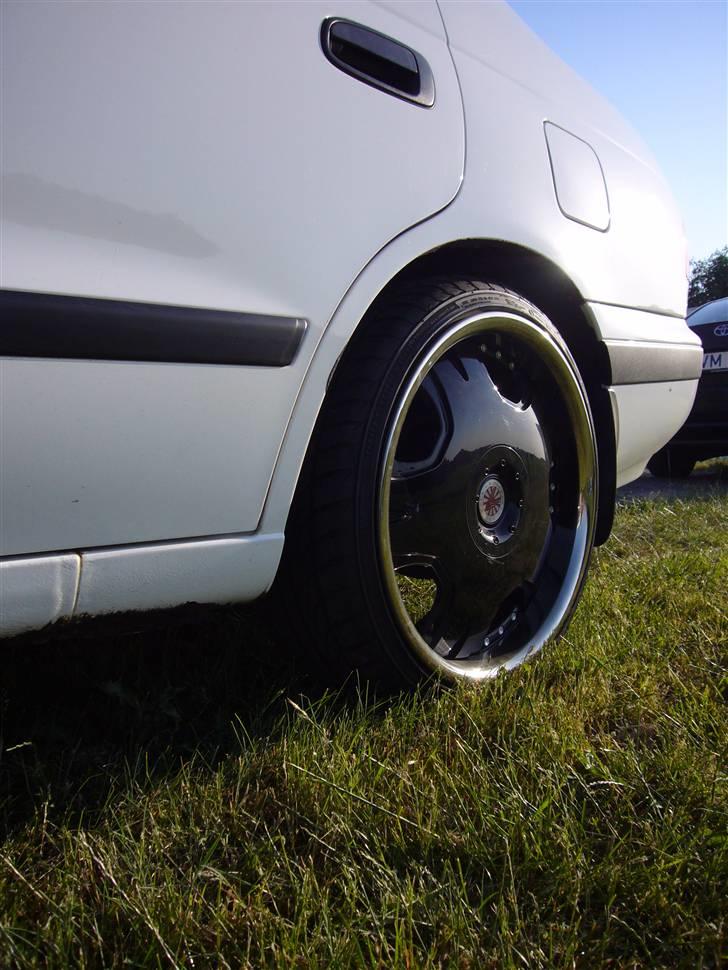 Toyota Carina E billede 14