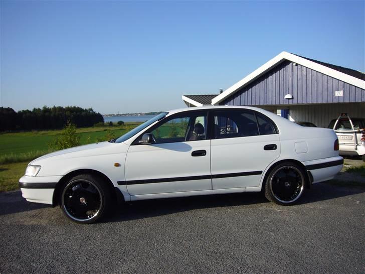 Toyota Carina E billede 15