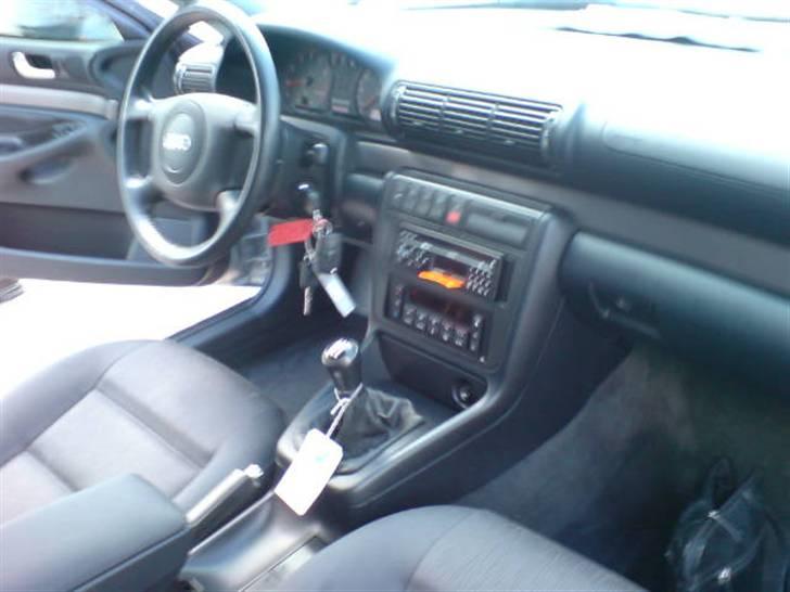 Audi A4 2,4 30v V6 "Junior" billede 6